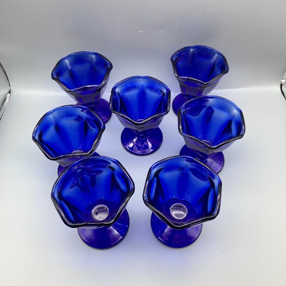 Vintage ANchor Hocking Cobalt Blue Glass Sundae/Dessert Cups (set of 7) - Picture 6 of 10